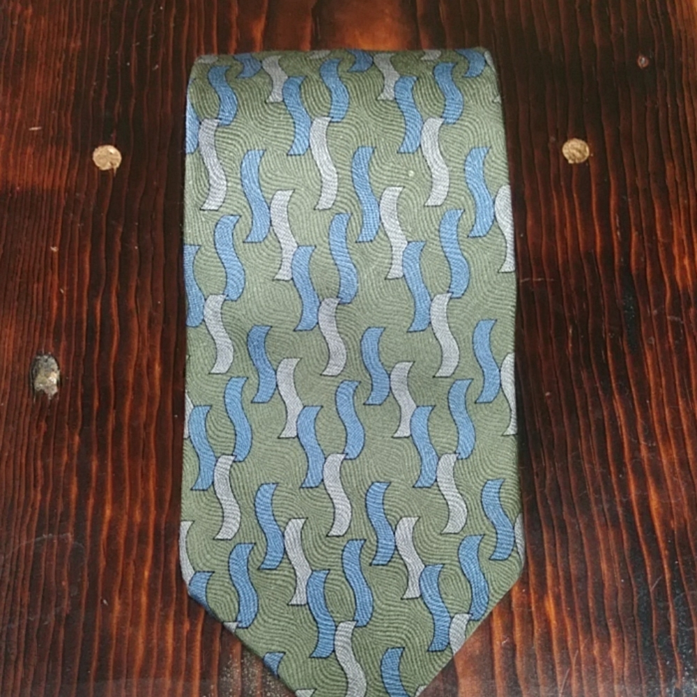 XYZ Tie